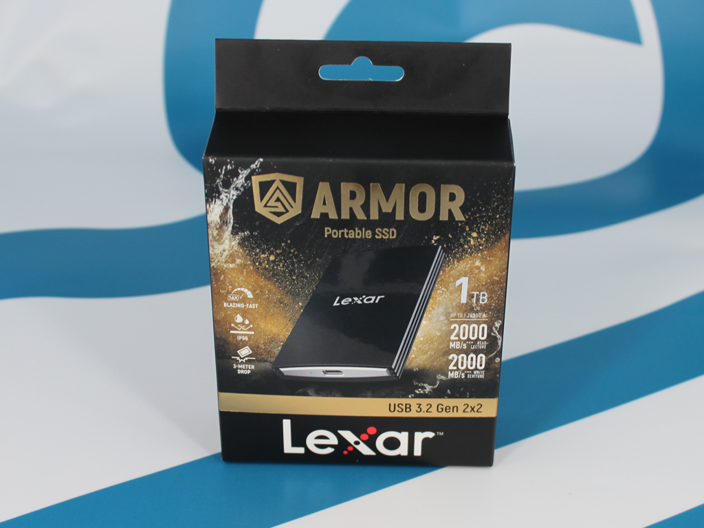 Die Verpackung der Lexar-SSD.