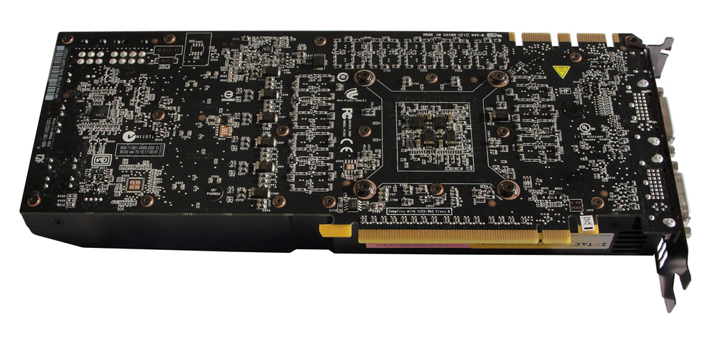 Die ZOTAC GeForce GTX 580 AMP! Edition von der Unterseite.