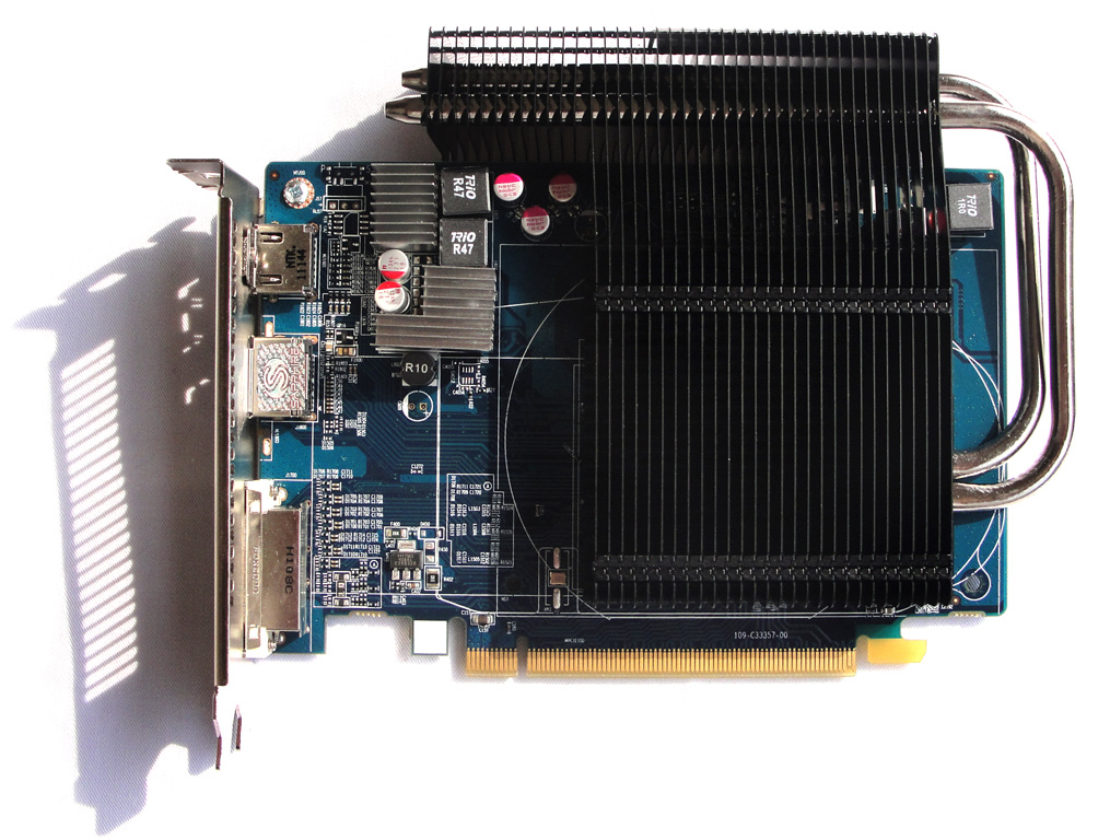 Die schlanke Sapphire Ultimate Radeon HD 6670 mit 1 GB GDDR5 im Überblick.