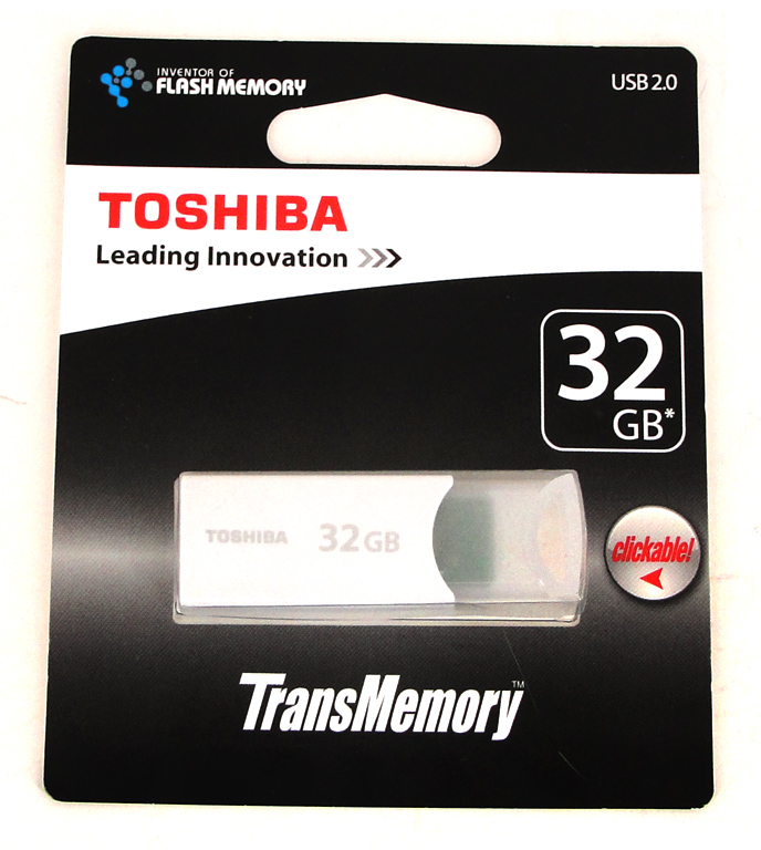Toshibas TransMemory Clickable mit 32 GB und praktischem Klickmechanismus.