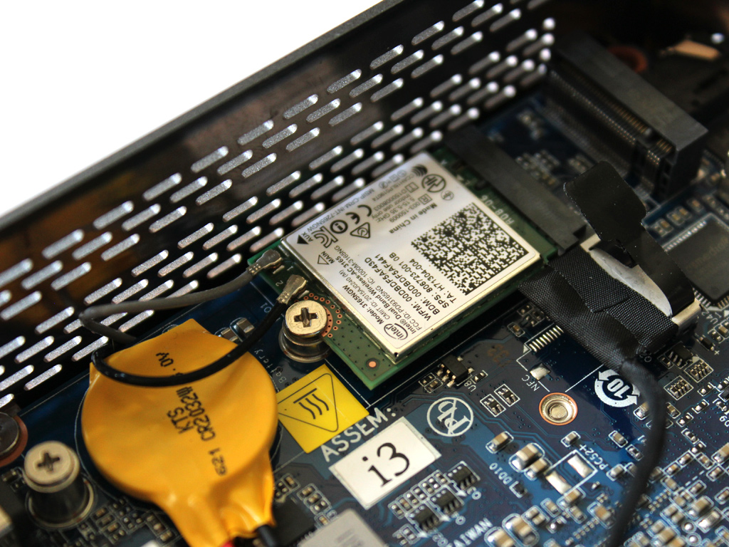 Ein Wireless-Modul von Intel sorgt für die Unterstützung zahlreicher Drahtlos-Standards.