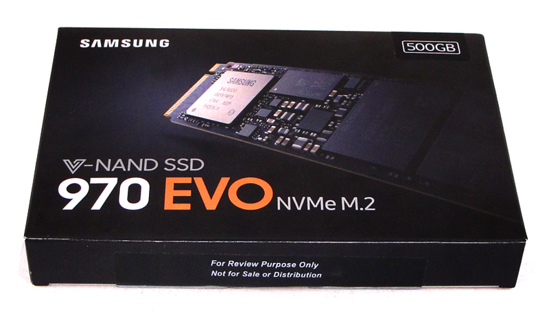 Samsung bietet die 970 EVO ausschließlich mit M.2-Interface an. Wer keinen TLC-NAND-Flash möchte, kann zur 970 PRO mit MLC-Technik greifen.