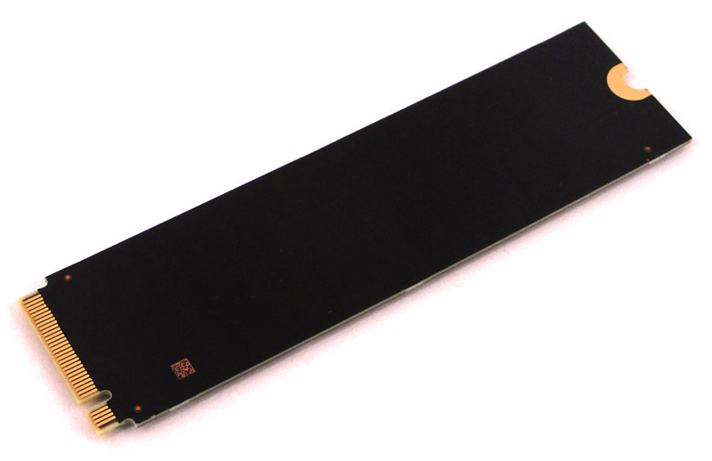 Die WD Black NVMe SSD ist trotz einer hohen Speicherkapazität von 1 TB nur einseitig bestückt.