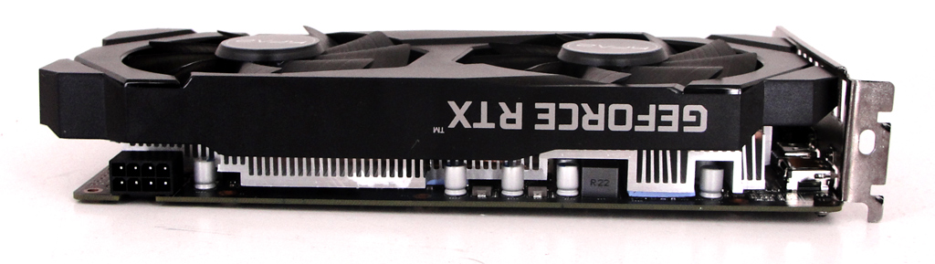 Für die Kühlung der GeForce RTX 2060 setzt KFA2 auf einen Dual-Slot-Kühler mit zwei Lüftern.
