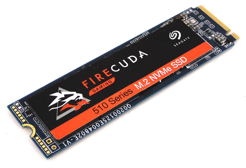 Mit 2 TB bietet die FireCuda 510 SSD sehr viel Speicherplatz und ist deshalb auch zweiseitig bestückt.